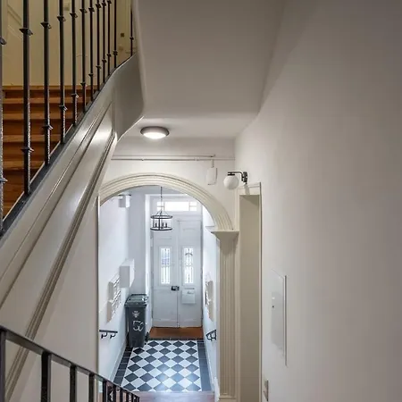 Lisbeyond - Estrela Gem - Walk To Basilica & Parks Lägenhet