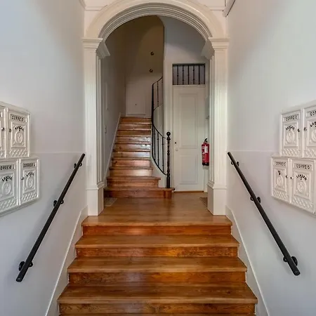 Lisbeyond - Estrela Gem - Walk To Basilica&parks Apartment